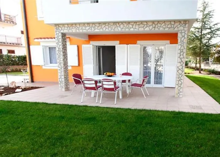 Апартаменты San *